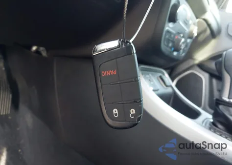 2020 Jeep Compass Sport Fwd z USA, uszkodzony, nr VIN 3C4NJCAB3LT101982